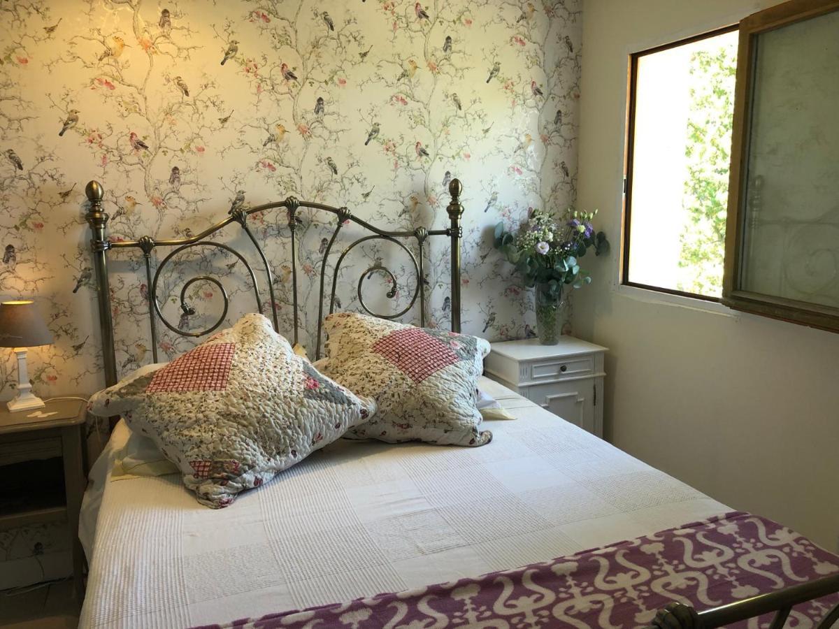 Bed and Breakfast Crazy Foxy Retreats Fox-Amphoux Екстер'єр фото