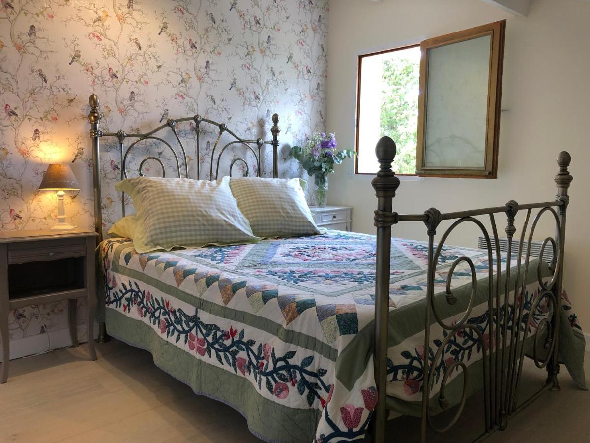 Bed and Breakfast Crazy Foxy Retreats Fox-Amphoux Екстер'єр фото